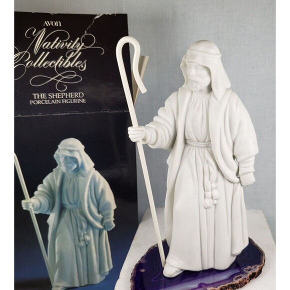 Vintage 1983 Avon Bisque Porcelain Nativity Collectable "The Shepherd " Figurine - Picture 4 of 15